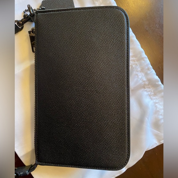 Coach -Leather Shoulder Bag - Picture 2 of 11